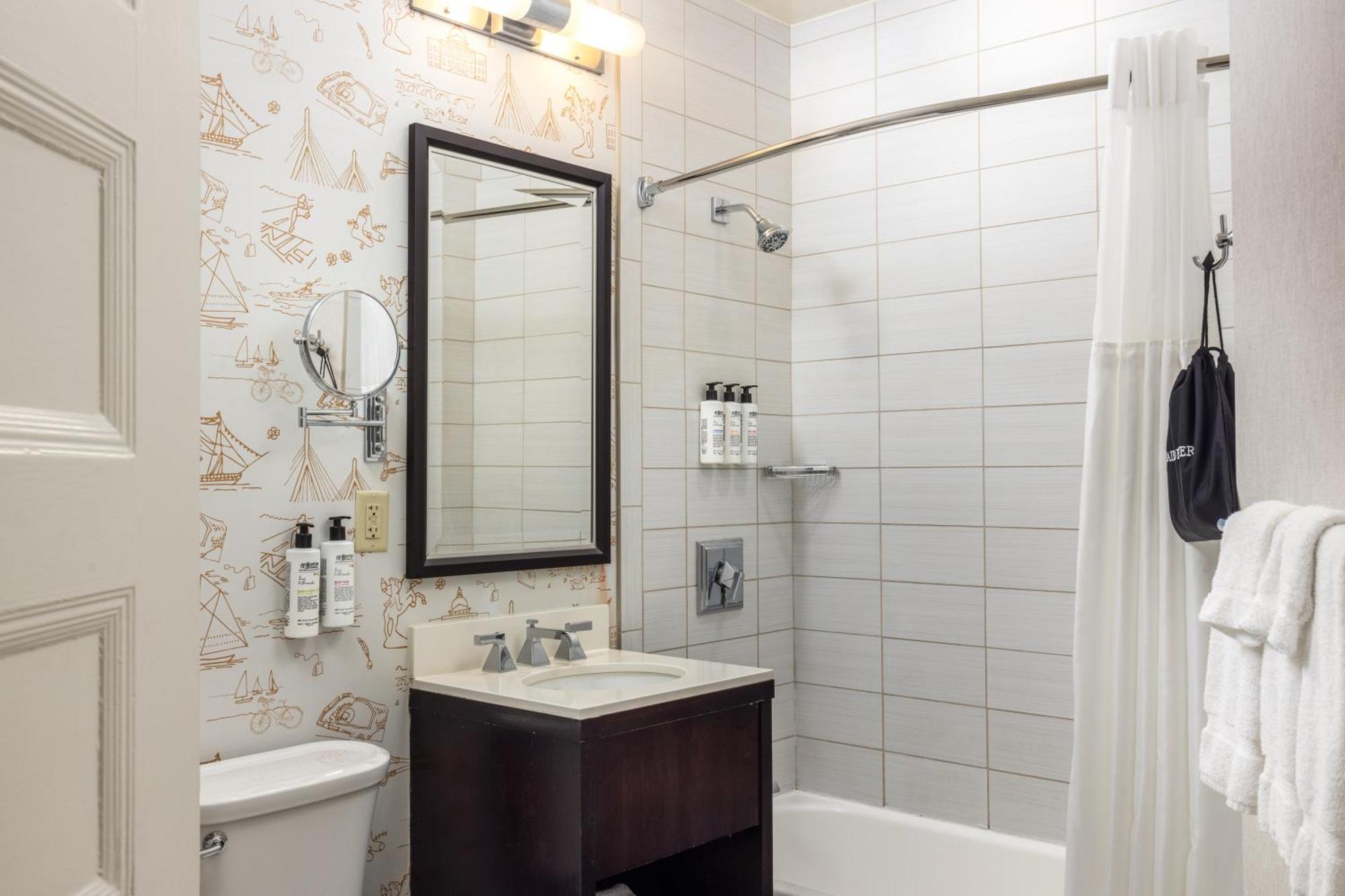 Chambre Lit Queen-size - Accessible aux Personnes à Mobilité Réduite