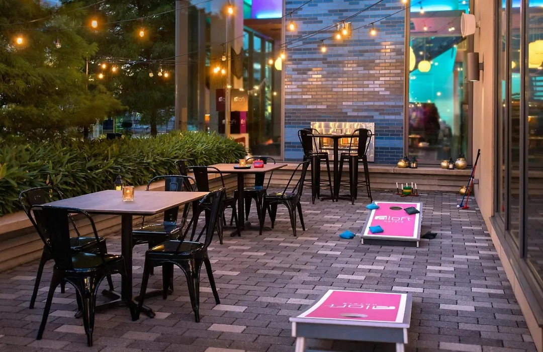 Aloft By Marriott Boston Seaport District-1