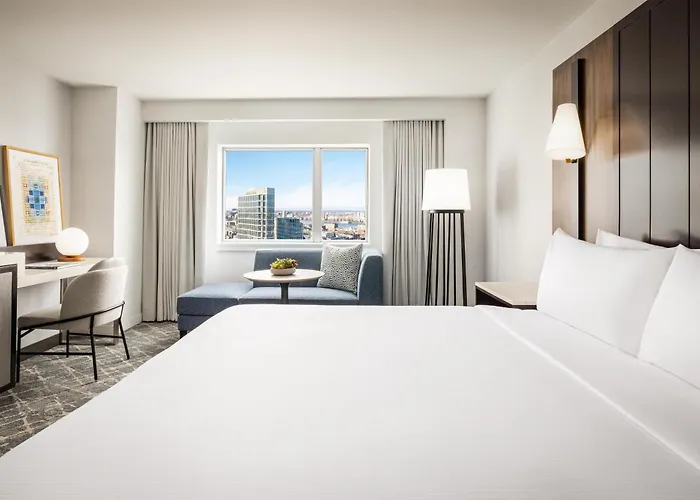 Airport Hotel: Hilton Boston Back Bay